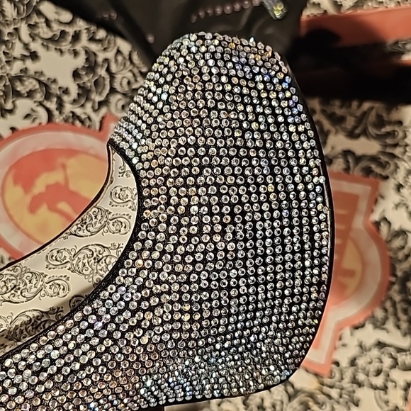 BORDELLO TEEZE 006 ' - Picture 4 of 8